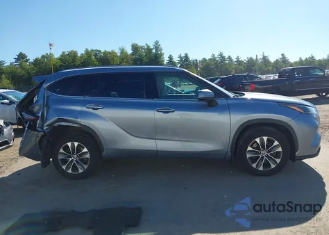 2021 Toyota Highlander Xle из США, поврежденный, VIN 5TDGZRBHXMS068966